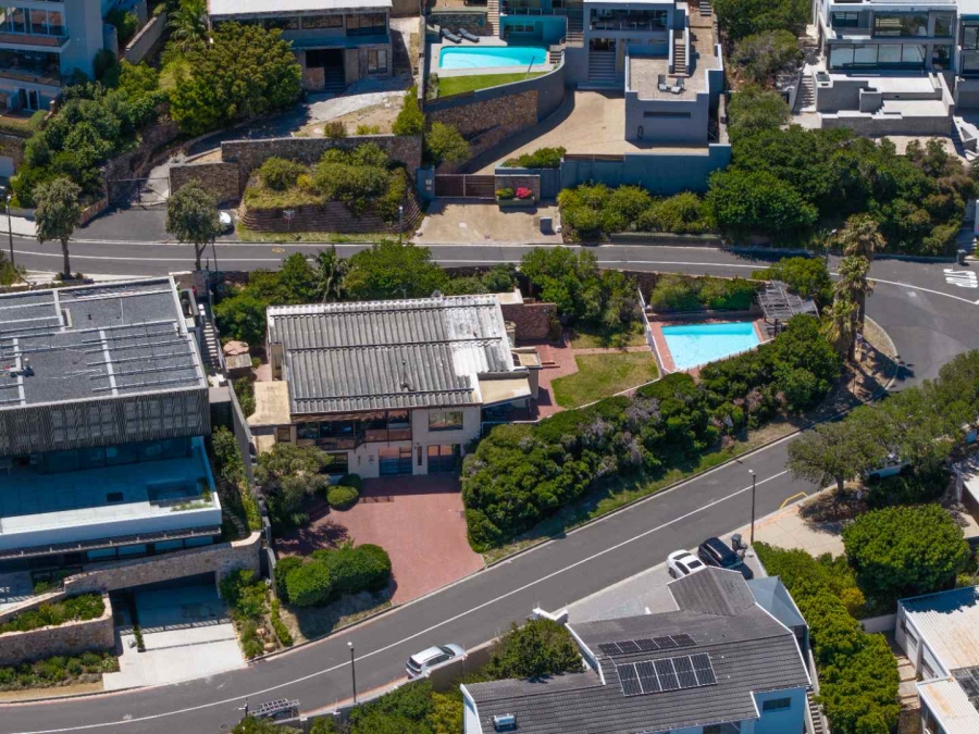 4 Bedroom Property for Sale in Camps Bay Western Cape